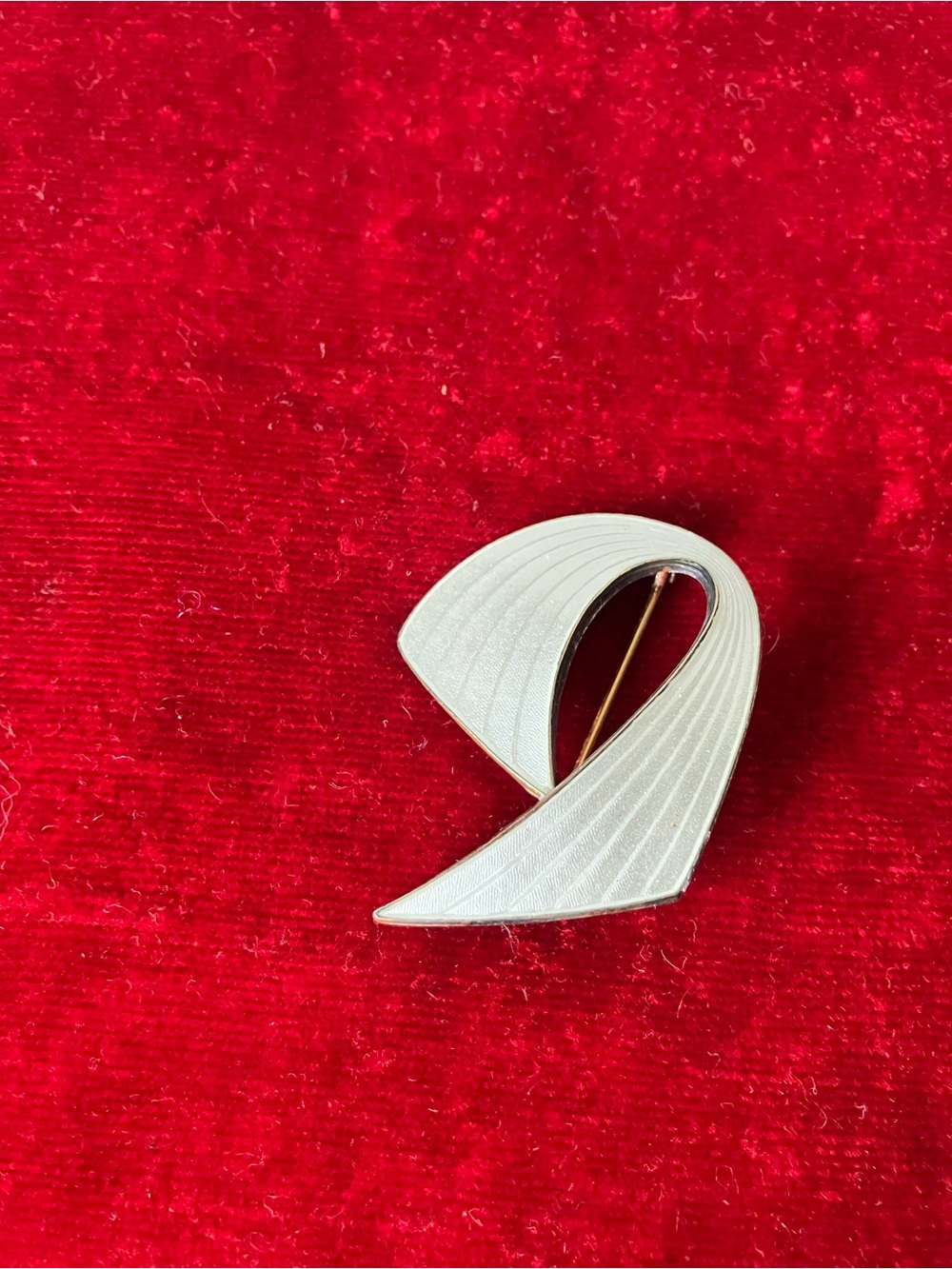 Vtg Aksel Holmsen Norway Sterling Silver White Guilloche Enamel Swirl Brooch.